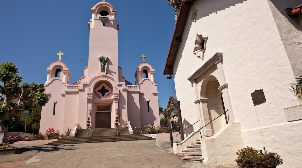 Mission San Rafael Arc?ngel was founded on December 14, 1817 as a medical asistencia ("sub-mission") of the Mission San Francisco de As