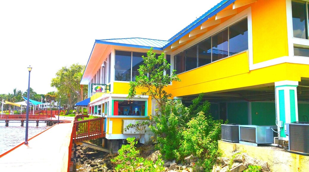 This beautiful building along the Riverwalk in Stuart. There's many different restaurants along the way, and a spectacular view of the Roosevelt Bridge.