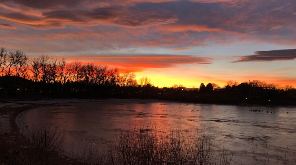 If you’re lucky enough to have friends in the gated complex you can be treated to these sunsets by the lake