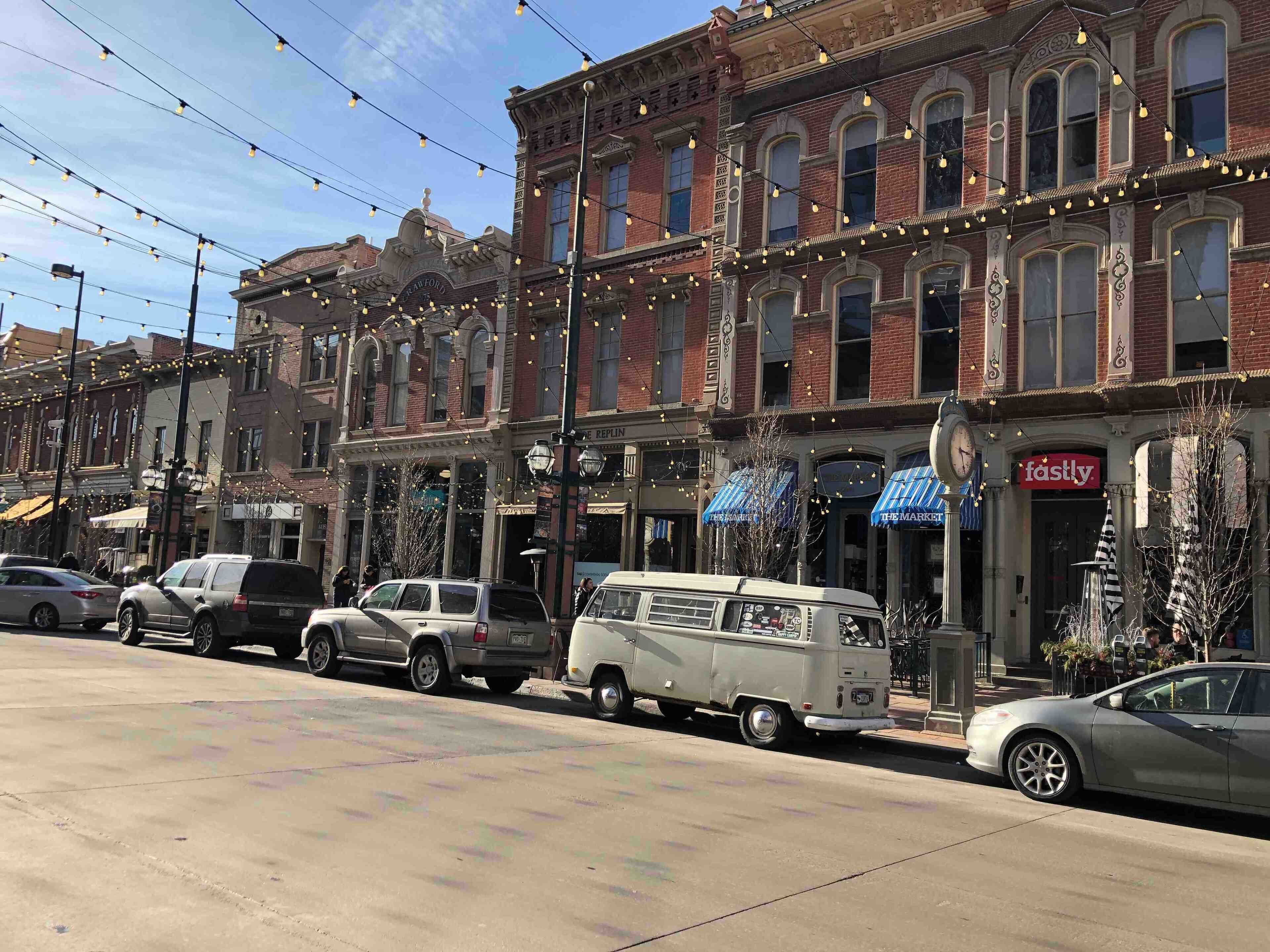 Cute neighborhood in Denver with good eats and shopping! At night lit up with string lights.