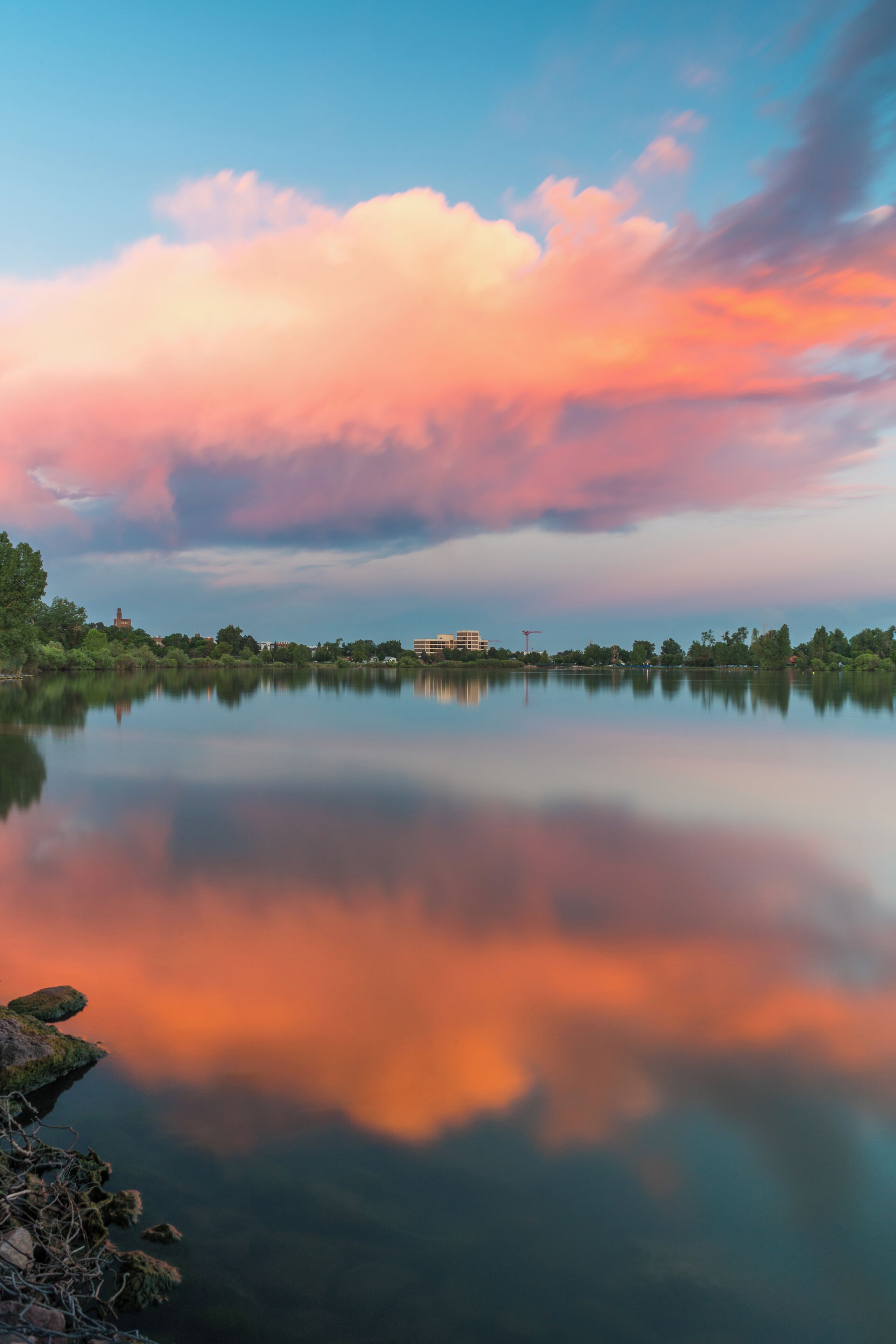 I was shooting in the complete opposite direction, facing the sunset and the mountains. I had some nice rocks in the foreground that I really liked, but the color just wasn't there behind the mountains. Finally I bailed and walked to the other side of the peninsula to grab this shot of the insane cloud being lit up by the sun. As you can tell I was just a little late as the light had already started to fade from it, but something is better than nothing I suppose. #BVSquad 