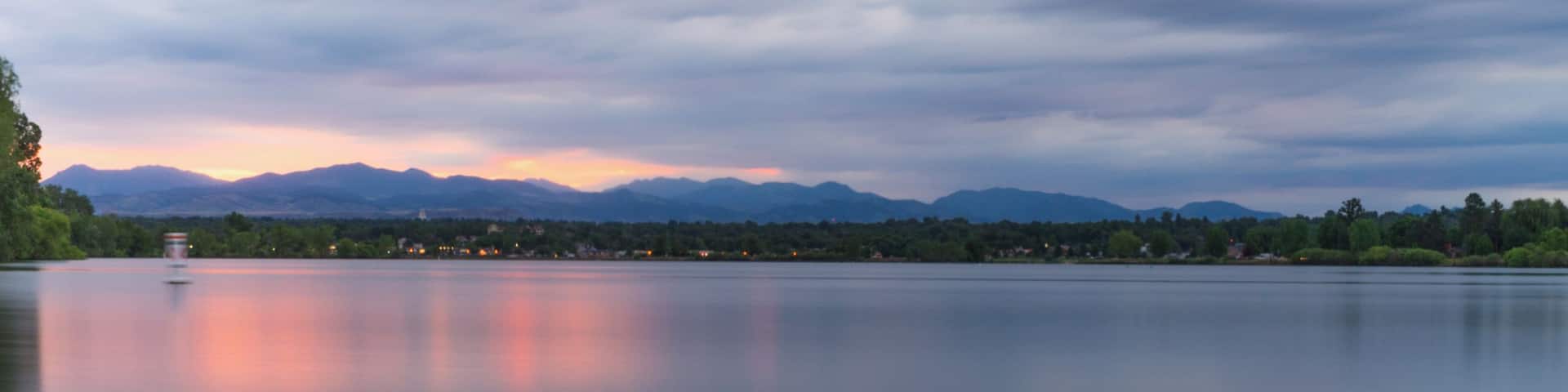 This lake is 3 blocks from the house I've lived in for almost a year now, but tonight was the first time I've taken my camera here. The sunsets had been exploding all week but not tonight of course. Overall pretty happy with it though. #BVSquad