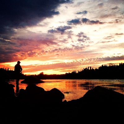 Fishing at Kenai River in the midnight Sun. Salmon Capital of the world.
#AquaTrove
