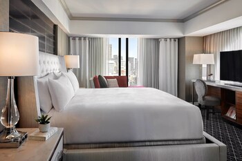 Pillowtop beds, in-room safe, desk, laptop workspace