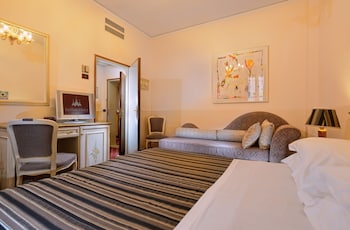 Minibar, in-room safe, desk, blackout curtains