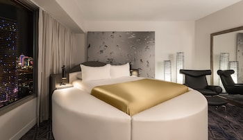 Premium bedding, in-room safe, desk, blackout curtains