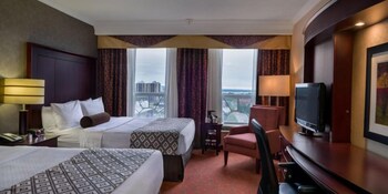 Premium bedding, in-room safe, desk, blackout curtains