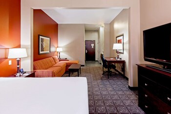 In-room safe, desk, iron/ironing board, free cribs/infant beds