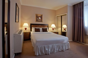 In-room safe, individually decorated, desk, iron/ironing board