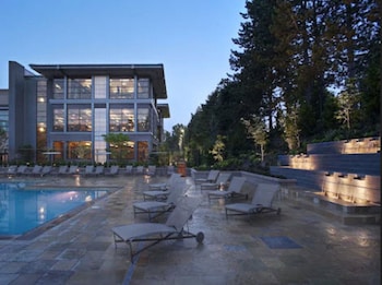 2 indoor pools, outdoor pool