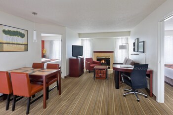 In-room safe, desk, iron/ironing board, free cots/infant beds