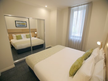 1 bedroom, in-room safe, desk, iron/ironing board