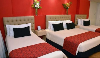 Premium bedding, in-room safe, desk, free WiFi