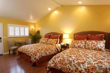 Premium bedding, iron/ironing board, rollaway beds, free WiFi