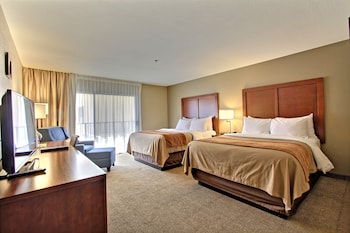 Pillowtop beds, desk, laptop workspace, blackout drapes