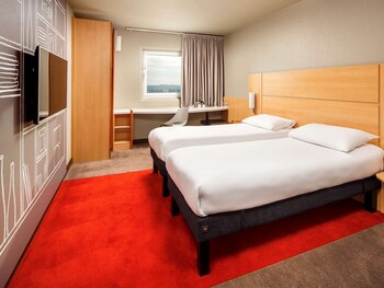 Een kluis op de kamer, een bureau, gratis babybedden, gratis wifi