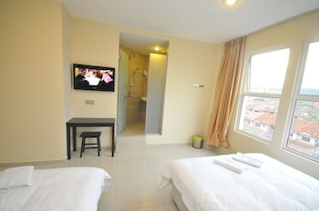 In-room safe, free WiFi