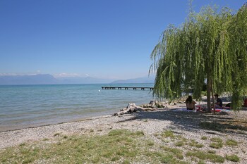 Vlak bij het strand, een strandbar
