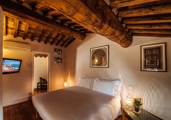 Biancheria da letto di alta qualità, una cassaforte in camera