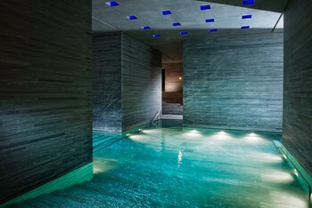 Indoor pool, outdoor pool, pool loungers