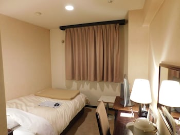 In-room safe, rollaway beds, free WiFi