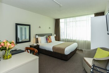 In-room safe, desk, iron/ironing board, free WiFi