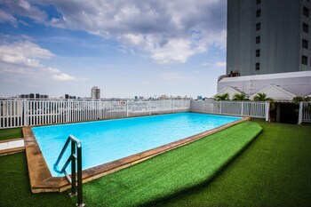 室外泳池