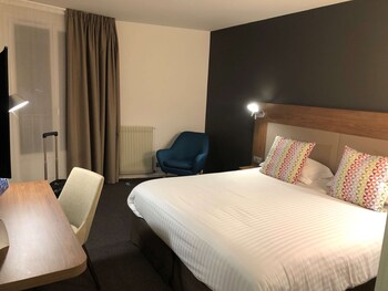 1 chambre, literie de qualité supérieure, bureau