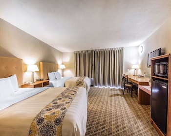 Premium bedding, pillowtop beds, desk, blackout drapes