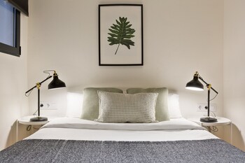 2 slaapkamers, verduisterende gordijnen, een strijkplank/strijkijzer