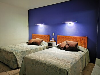 Minibar, wifi gratis, ropa de cama