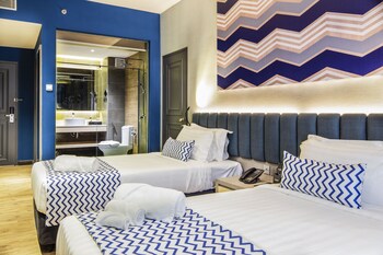 In-room safe, desk, iron/ironing board, free WiFi