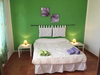 Una scrivania, ferro/asse da stiro, Wi-Fi gratuito