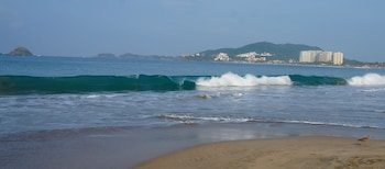 Ubicación a pie de playa, sombrillas y toallas de playa