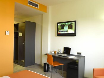 Centro de negocios en la habitación