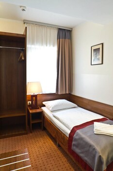 Allergikerbettwaren, Zimmersafe, Schreibtisch, Verdunkelungsvorhänge