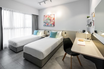 1 bedroom, premium bedding, pillow top beds, in-room safe