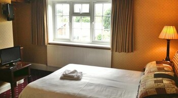 Desk, blackout drapes, iron/ironing board, free WiFi