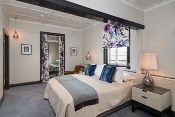 Premium bedding, pillow top beds, minibar, desk