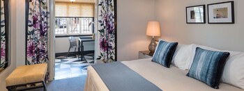 Premium bedding, pillow top beds, minibar, desk