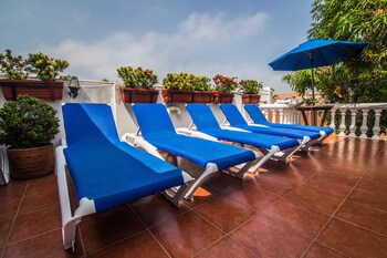 Una piscina cubierta