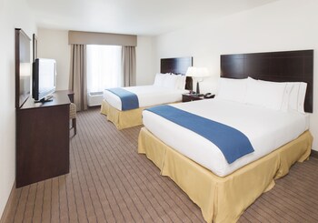 Premium bedding, in-room safe, blackout drapes, iron/ironing board