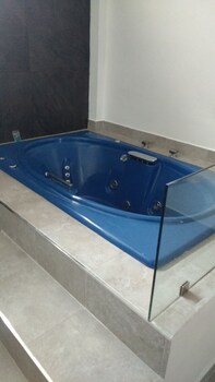 Bañera profunda