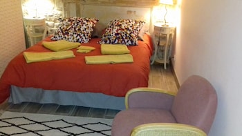 Wifi gratis y ropa de cama