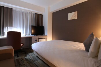 Premium bedding, down comforters, pillowtop beds, individually decorated