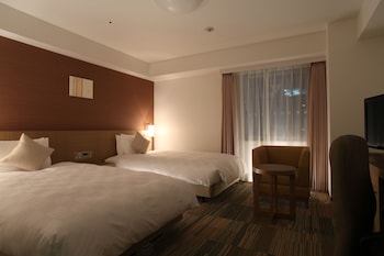 Premium bedding, down comforters, pillowtop beds, individually decorated