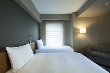 In-room safe, iron/ironing board, free WiFi