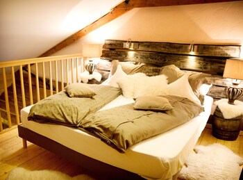 Coffre-forts dans les chambres, bureau, Wi-Fi gratuit, draps fournis
