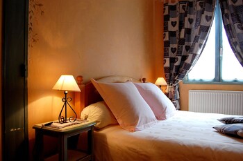 Coffre-forts dans les chambres, bureau, Wi-Fi gratuit, draps fournis