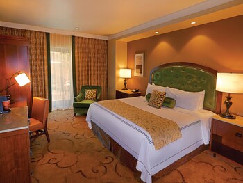 Pillowtop beds, in-room safe, desk, iron/ironing board
